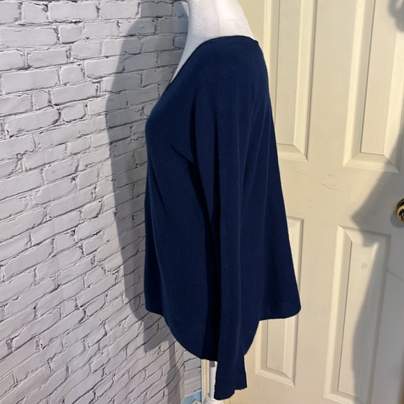 EUC 100% Cashmere VINCE Sweater - Picture 3 of 6